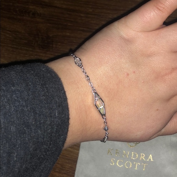 Kendra Scott Deb Adjustable Chain Bracelet - Picture 3 of 3